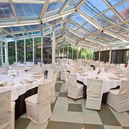 Harrison Etxea Hotel 2*